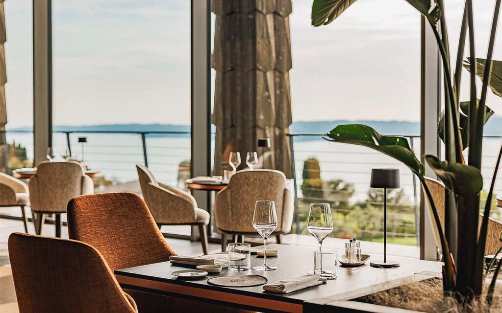 Resutarant Al Tramonto mit Ausblick des Hotels CapeOfSenses