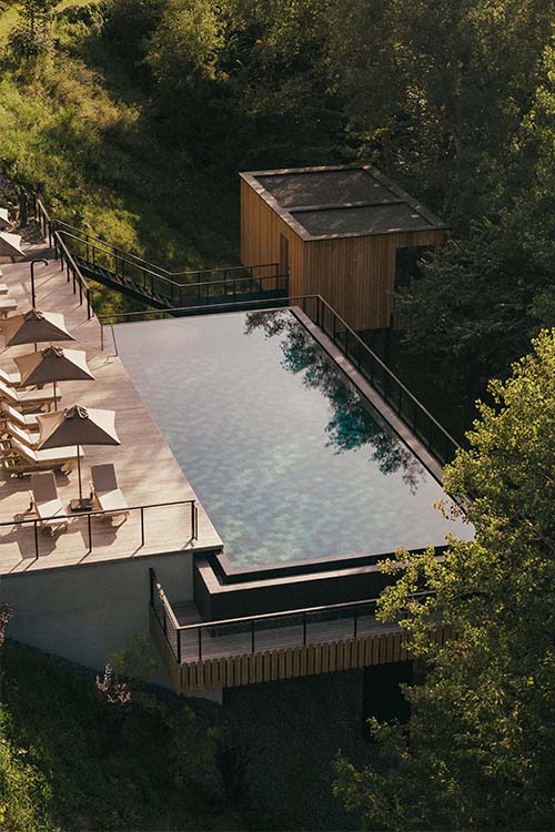 Swimming Pool des Hotel Engel Ayurpura