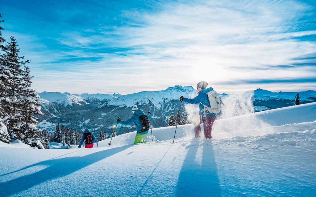Schneeschuhwandern in Davos